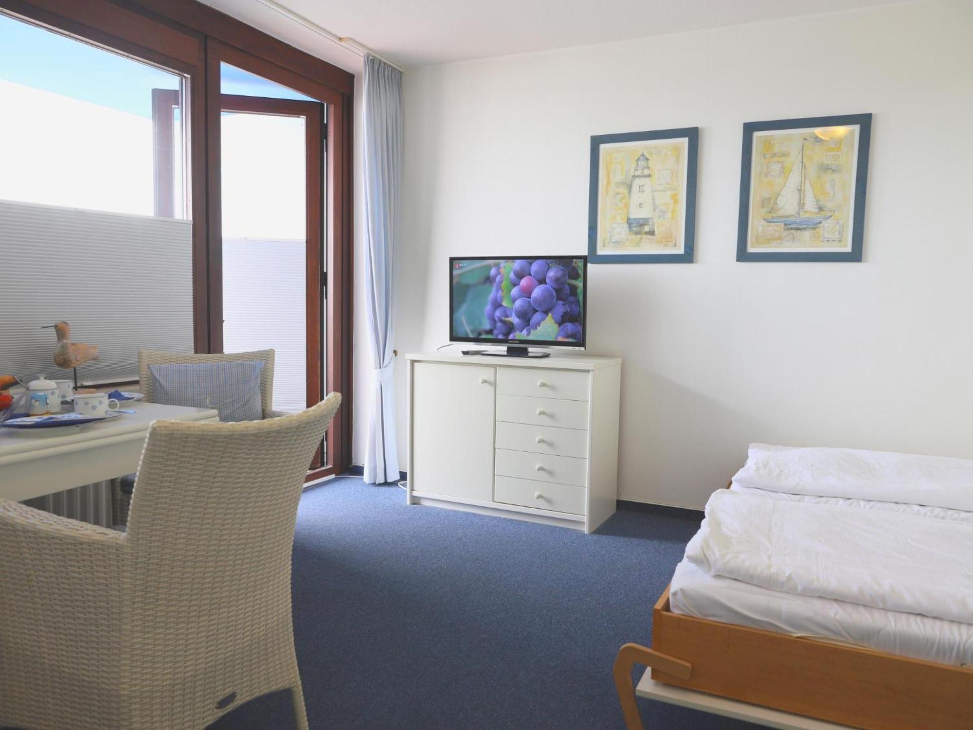 Strandnahe Ferienwohnung, Zentral Gelegen, Ost-Balkon, Andreas Dirks-Str. 2 เวสเทอร์แลนด์ ภายนอก รูปภาพ